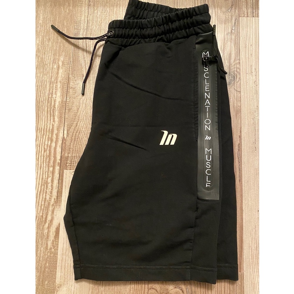 MN Shorts